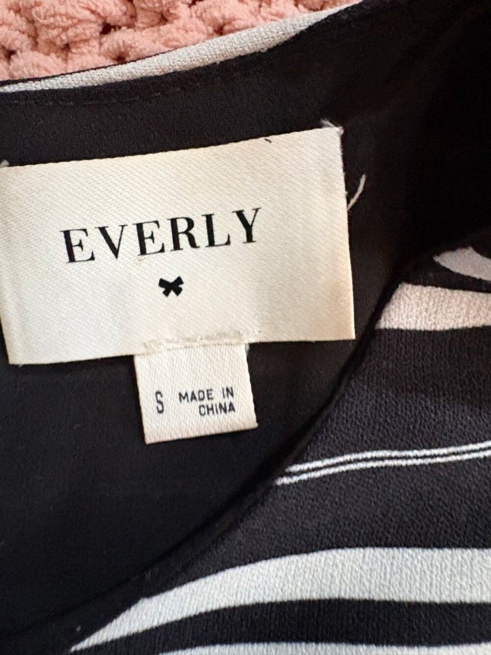 Everly Black & White Striped Wide Leg Jumpsuit – Women's Small - Picture 3 of 4